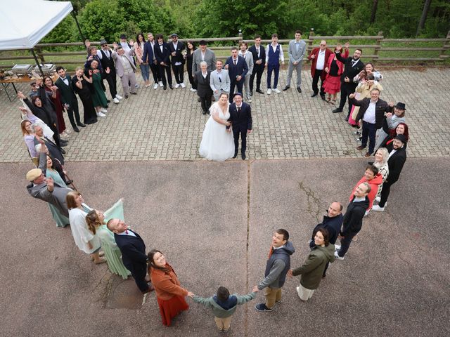 Le mariage de Valentin et Emilie à Saint-Romain-de-Lerps, Ardèche 13