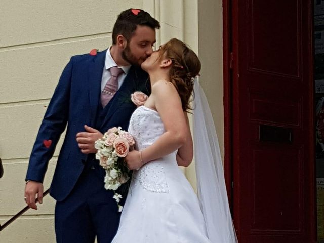 Le mariage de Romain et Emilie à Méréville, Essonne 6