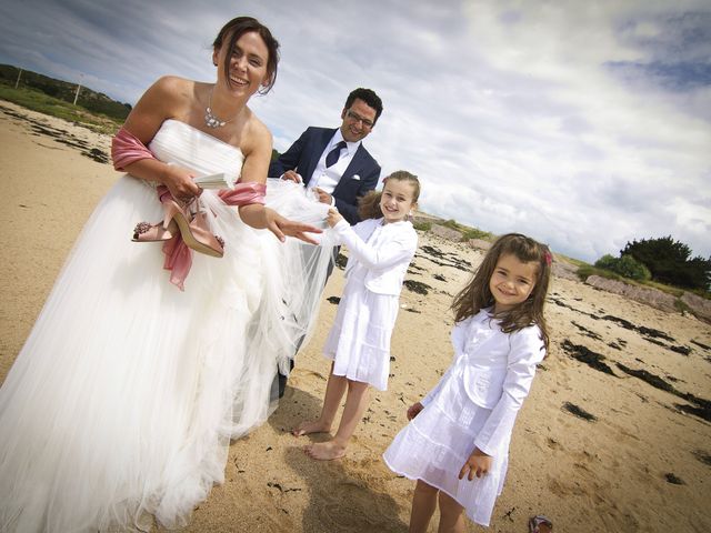 Le mariage de Stéphanie et Saber à Trébeurden, Côtes d&apos;Armor 18