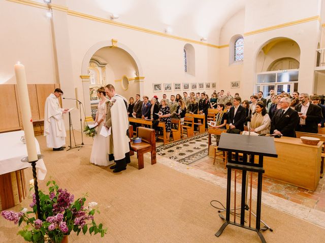 Le mariage de Stanislav et Laure à Montéléger, Drôme 28