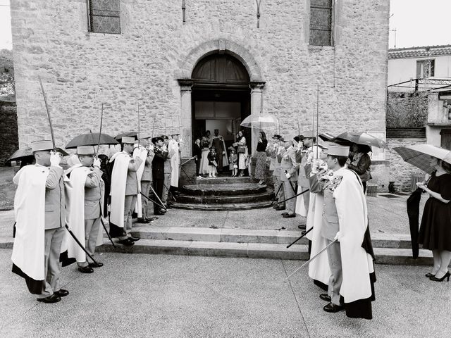 Le mariage de Stanislav et Laure à Montéléger, Drôme 35