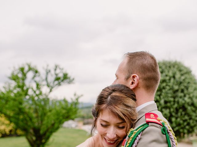 Le mariage de Stanislav et Laure à Montéléger, Drôme 56