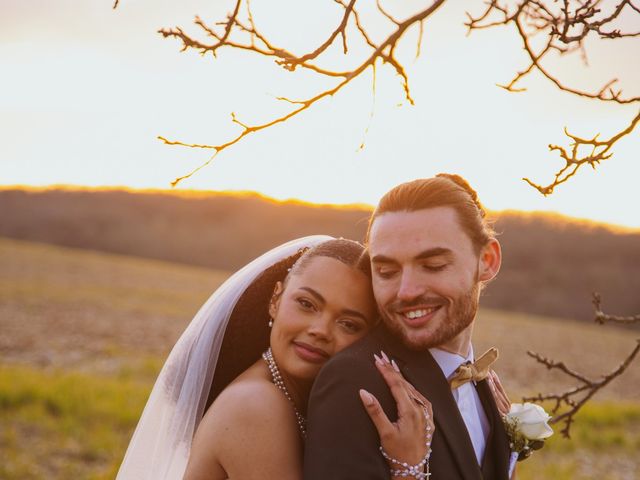 Le mariage de Benjamin et Sarah à Rosny-sur-Seine, Yvelines 86