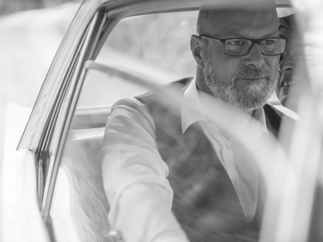 Le mariage de Stephane et Karine à Saint-Laurent-des-Autels, Maine et Loire 15