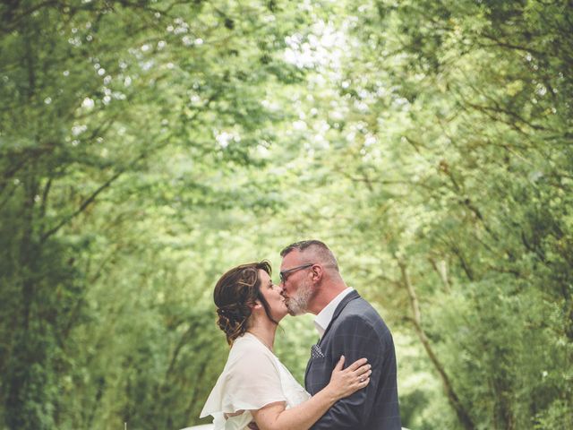 Le mariage de Stephane et Karine à Saint-Laurent-des-Autels, Maine et Loire 34