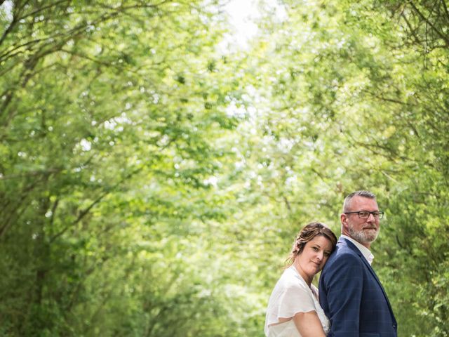 Le mariage de Stephane et Karine à Saint-Laurent-des-Autels, Maine et Loire 40