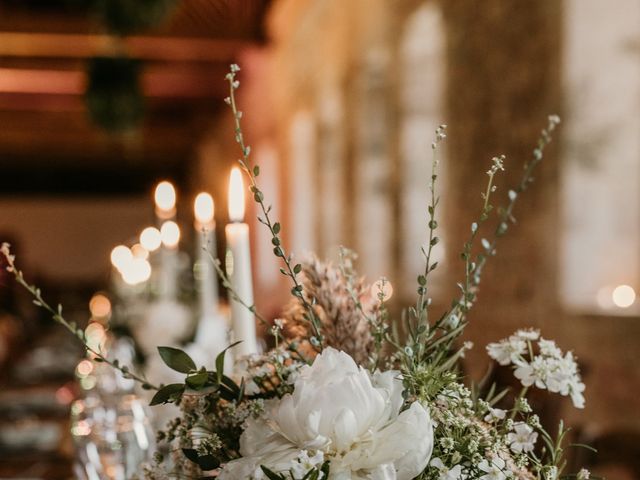 Le mariage de Mathilde et Younes à Radepont, Eure 14