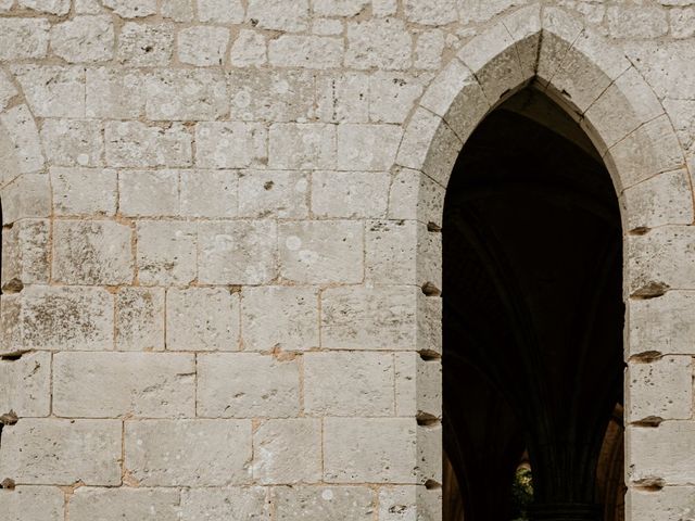 Le mariage de Mathilde et Younes à Radepont, Eure 25