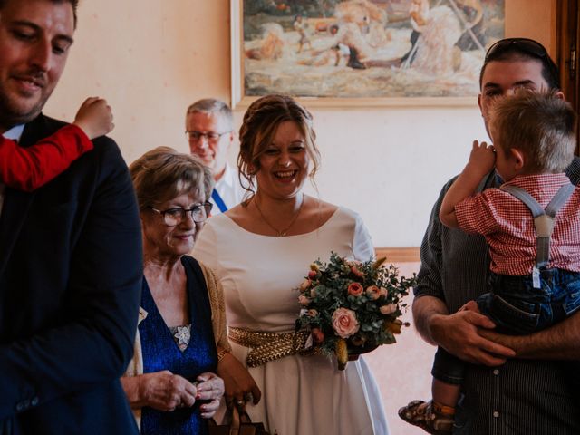 Le mariage de Sébastien et Marie à Maroilles, Nord 9