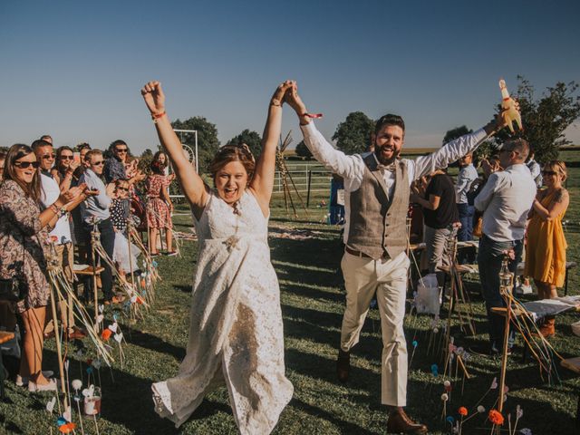 Le mariage de Sébastien et Marie à Maroilles, Nord 208