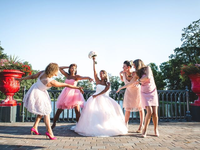 Le mariage de David et Virginia à Bourg-en-Bresse, Ain 24