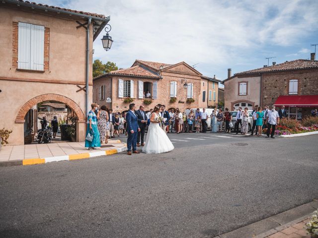 Le mariage de Solènne et Matthieu à Giroussens, Tarn 16