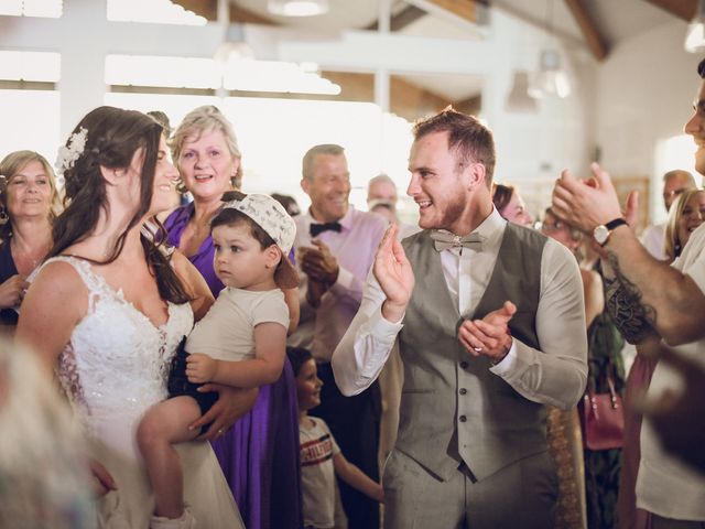 Le mariage de Damien et Célia à Biscarrosse, Landes 37