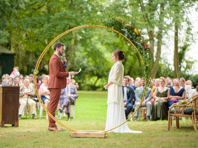 Le mariage de Yann et Bénédicte à Saint-Pierre-des-Landes, Mayenne 13