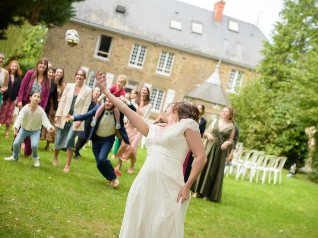 Le mariage de Yann et Bénédicte à Saint-Pierre-des-Landes, Mayenne 23