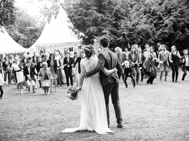 Le mariage de Yann et Bénédicte à Saint-Pierre-des-Landes, Mayenne 24