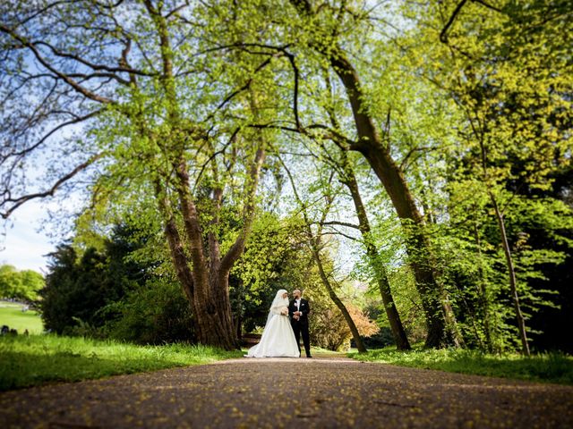 Le mariage de Morad et Sally à Ville-la-Grand, Haute-Savoie 15