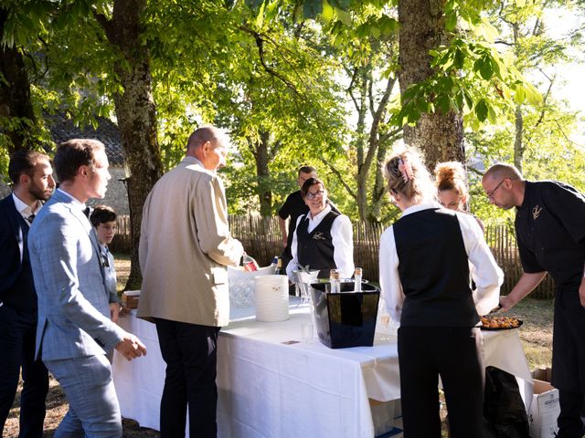 Le mariage de Edward et Alice à Villeréal, Lot-et-Garonne 51