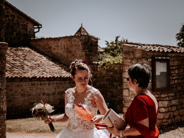 Le mariage de Adrien et Carine à Clussais-la-Pommeraie, Deux-Sèvres 7