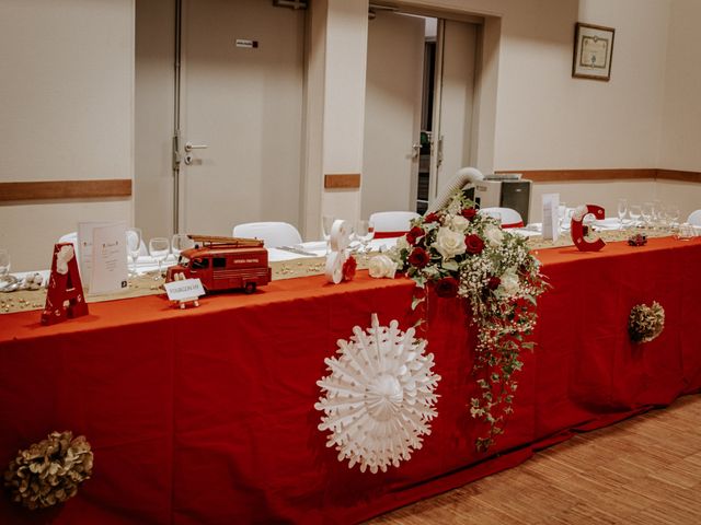 Le mariage de Adrien et Carine à Clussais-la-Pommeraie, Deux-Sèvres 9