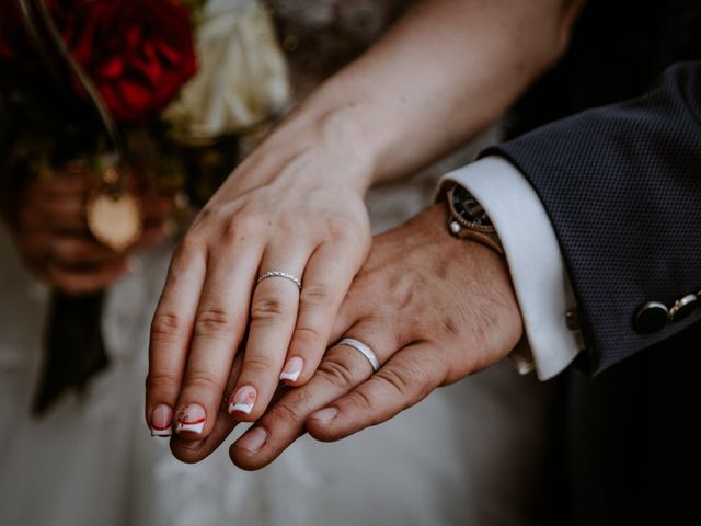 Le mariage de Adrien et Carine à Clussais-la-Pommeraie, Deux-Sèvres 16