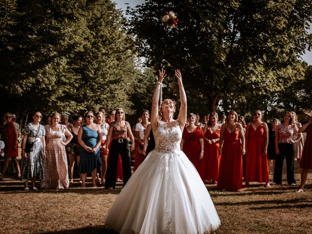 Le mariage de Adrien et Carine à Clussais-la-Pommeraie, Deux-Sèvres 23