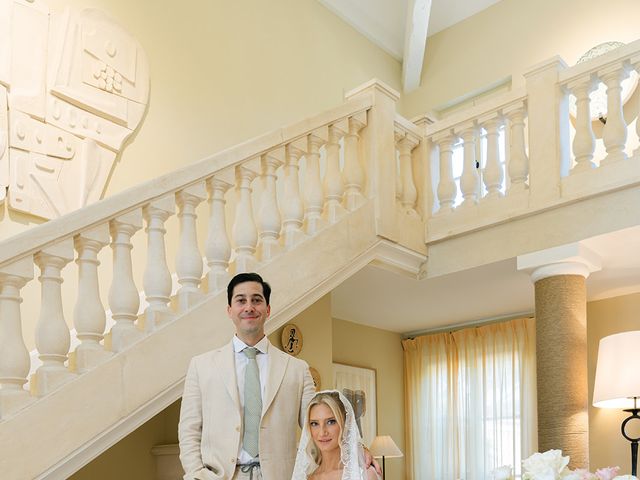 Le mariage de Jonathan et Maddy à Saint-Tropez, Var 14