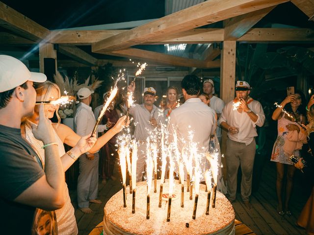 Le mariage de Jonathan et Maddy à Saint-Tropez, Var 28
