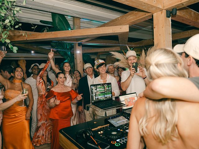 Le mariage de Jonathan et Maddy à Saint-Tropez, Var 30