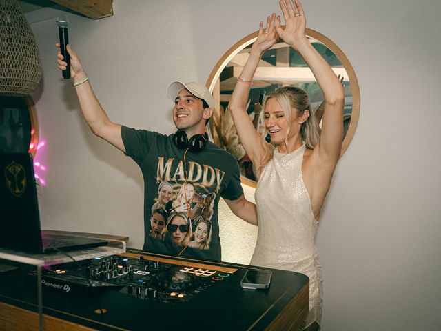 Le mariage de Jonathan et Maddy à Saint-Tropez, Var 31