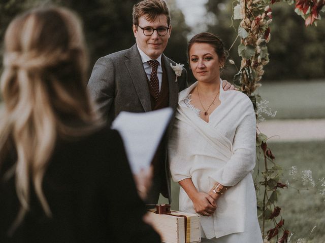 Le mariage de Thibault et Marine à Huisseau-sur-Cosson, Loir-et-Cher 33