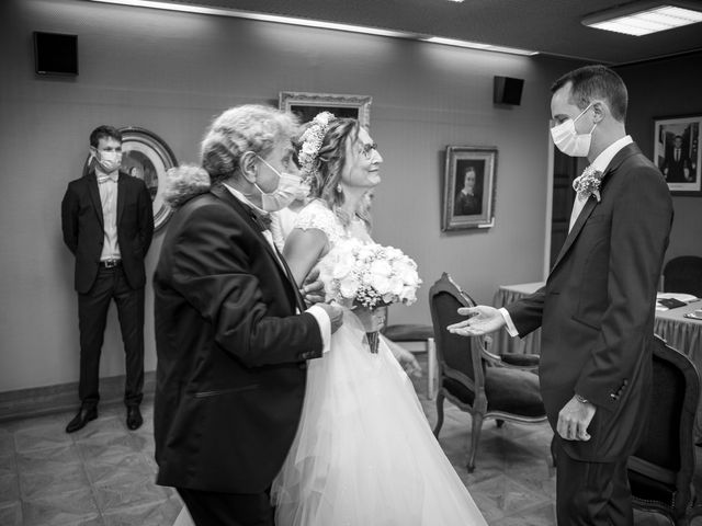 Le mariage de Eric et Alessandra à Provins, Seine-et-Marne 13