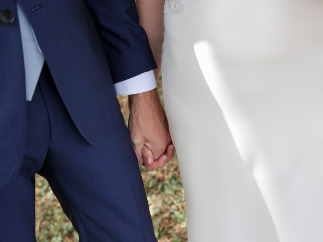 Le mariage de Raphaël et Sarah à Merville, Haute-Garonne 32