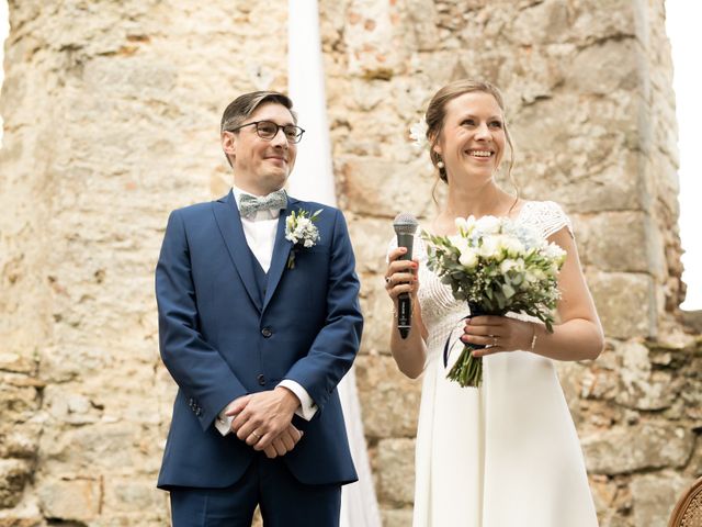 Le mariage de Cédric et Arianne à Fontenay-Trésigny, Seine-et-Marne 31