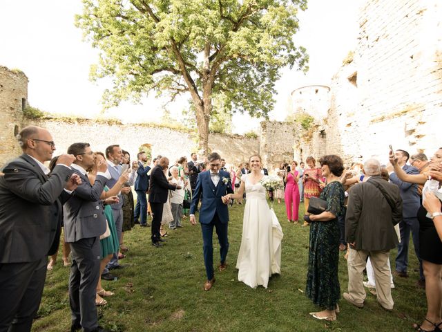 Le mariage de Cédric et Arianne à Fontenay-Trésigny, Seine-et-Marne 44