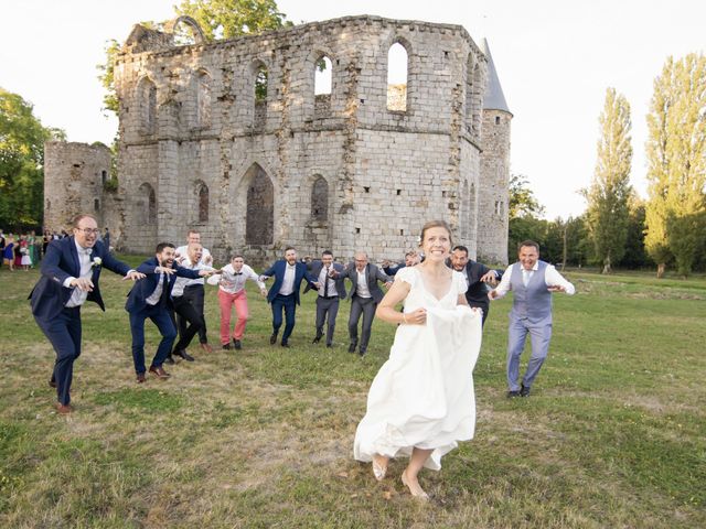 Le mariage de Cédric et Arianne à Fontenay-Trésigny, Seine-et-Marne 56