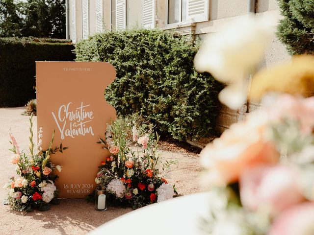 Le mariage de Christine et Valentin à Lantignié, Rhône 13