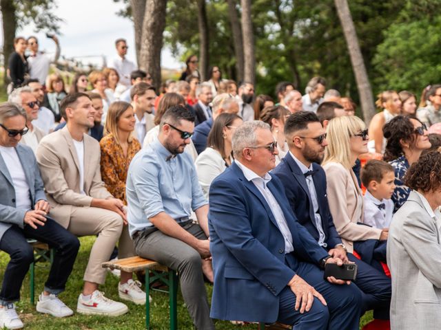 Le mariage de Marine et Jessica à Valence, Drôme 500