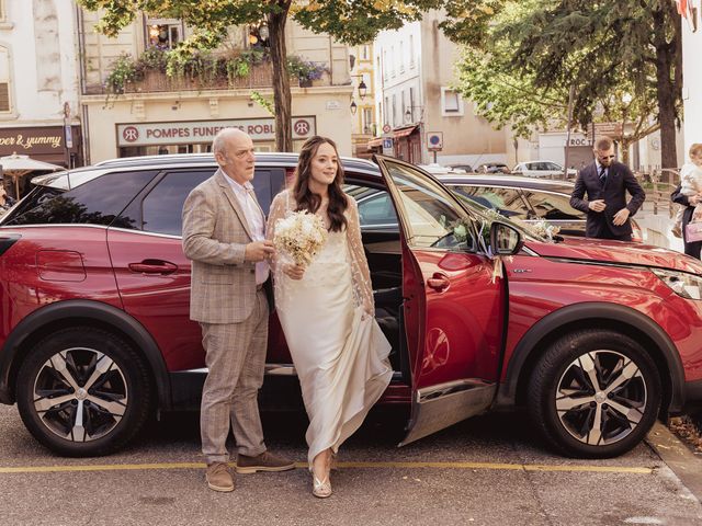 Le mariage de François et Sophie à Châteaudouble, Drôme 6