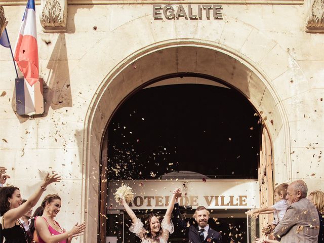 Le mariage de François et Sophie à Châteaudouble, Drôme 17