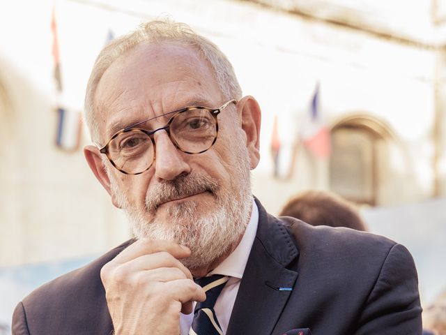 Le mariage de François et Sophie à Châteaudouble, Drôme 25