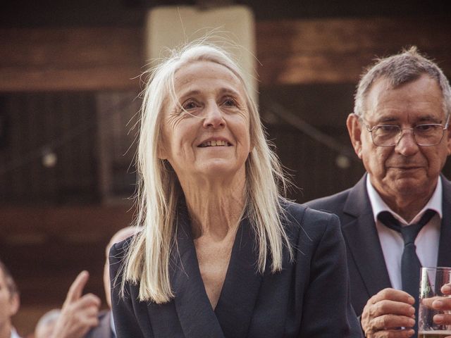 Le mariage de François et Sophie à Châteaudouble, Drôme 55