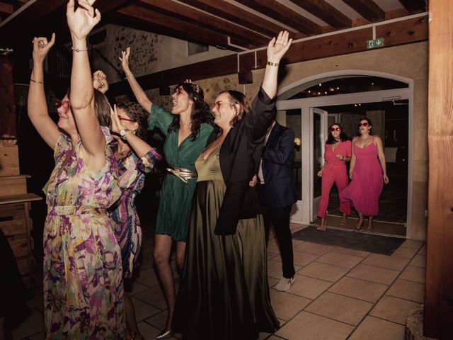 Le mariage de François et Sophie à Châteaudouble, Drôme 85