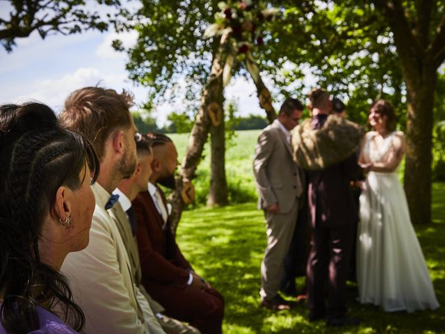 Le mariage de Goeric et Laura à Rânes, Orne 26