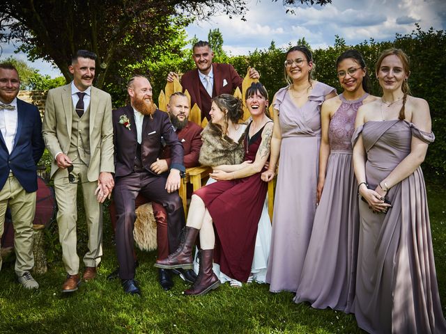 Le mariage de Goeric et Laura à Rânes, Orne 39