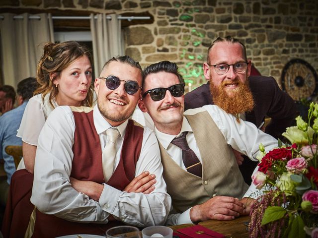 Le mariage de Goeric et Laura à Rânes, Orne 57