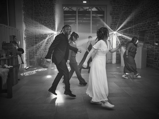 Le mariage de Goeric et Laura à Rânes, Orne 64