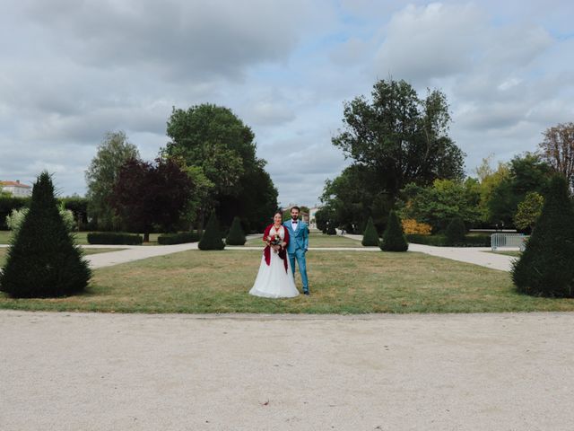 Le mariage de Axel et Elodie à Rétaud, Charente Maritime 2