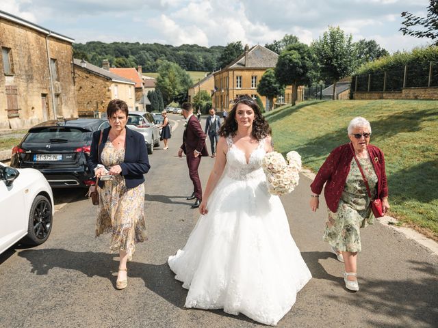 Le mariage de Emeric et Justine à Charleville-Mézières, Ardennes 13