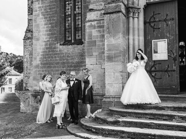 Le mariage de Emeric et Justine à Charleville-Mézières, Ardennes 14